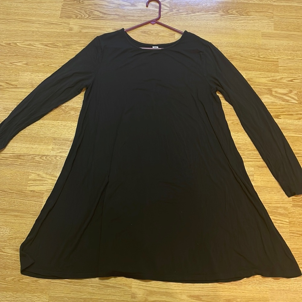 Old Navy Black Piko Dress